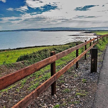 Two Bedroom Townhouse In The Heart Of Dungarvan Dungarvan  Bagian luar foto